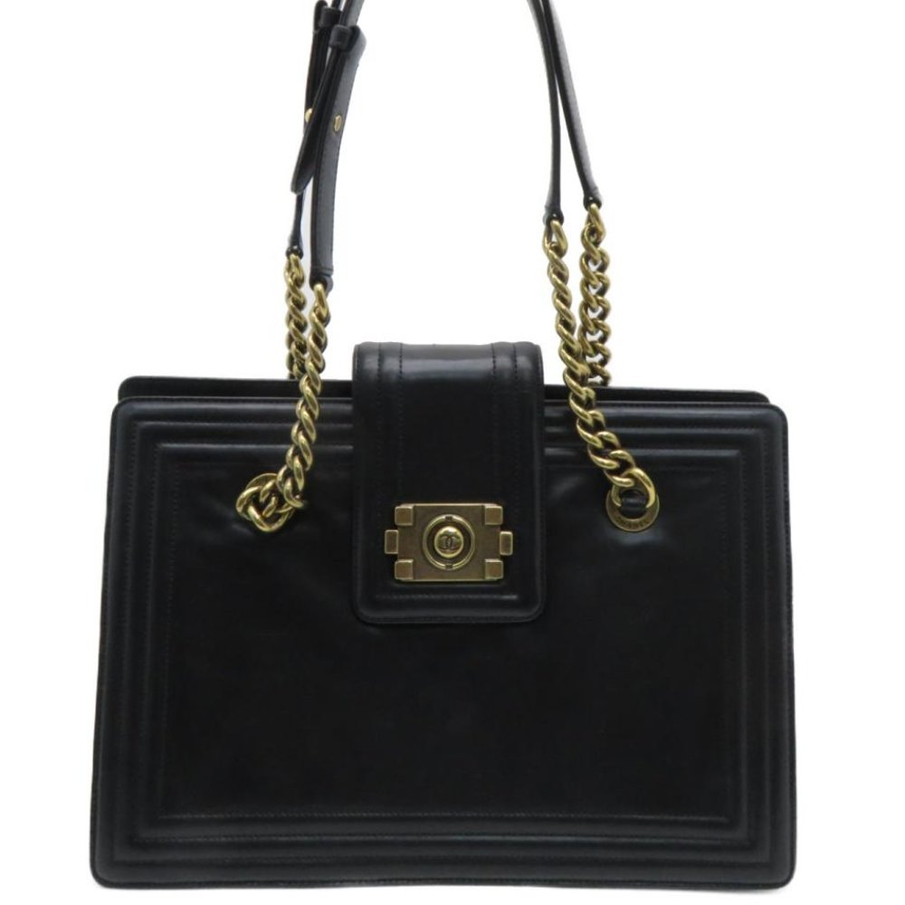 Authentic Boy Chain Shoulder Bag